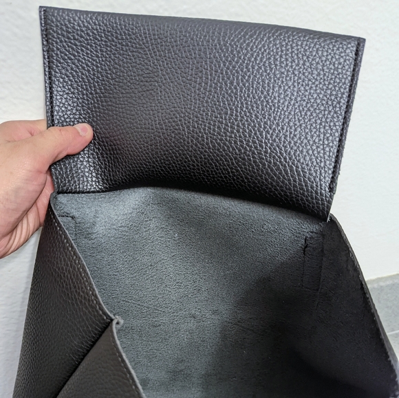 Vince Camuto Black Vegan Leather Pebble Textured Shoulder Tote - Picture 5 of 11